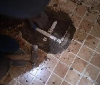 上思卫生间漏水维修公司为您分享下卫生间渗水如何处理及注意事项